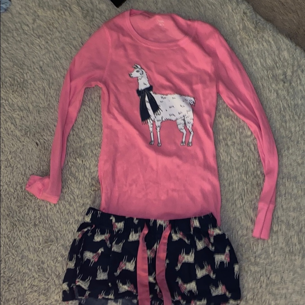 PJ set. Top-M Shorts-S